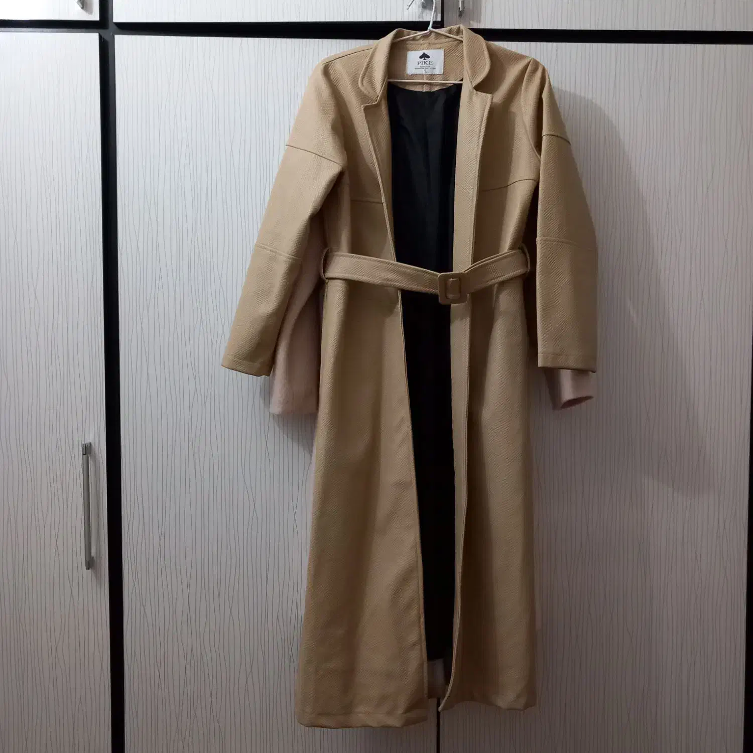 پالتو فوتر و بارانی چرم پوست ماری سایز 38|لباس|رشت, رشتیان|دیوار