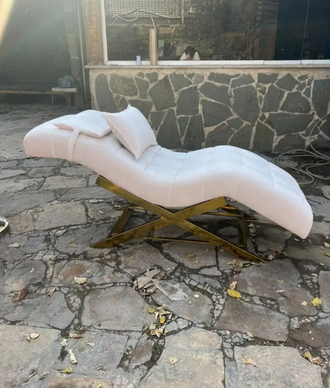 لوازم سالن آرایشگاه بخور مانیکور پدیکور تخت صندلی|آرایشگاه و سالنهای زیبایی|شیراز, سینما سعدی|دیوار