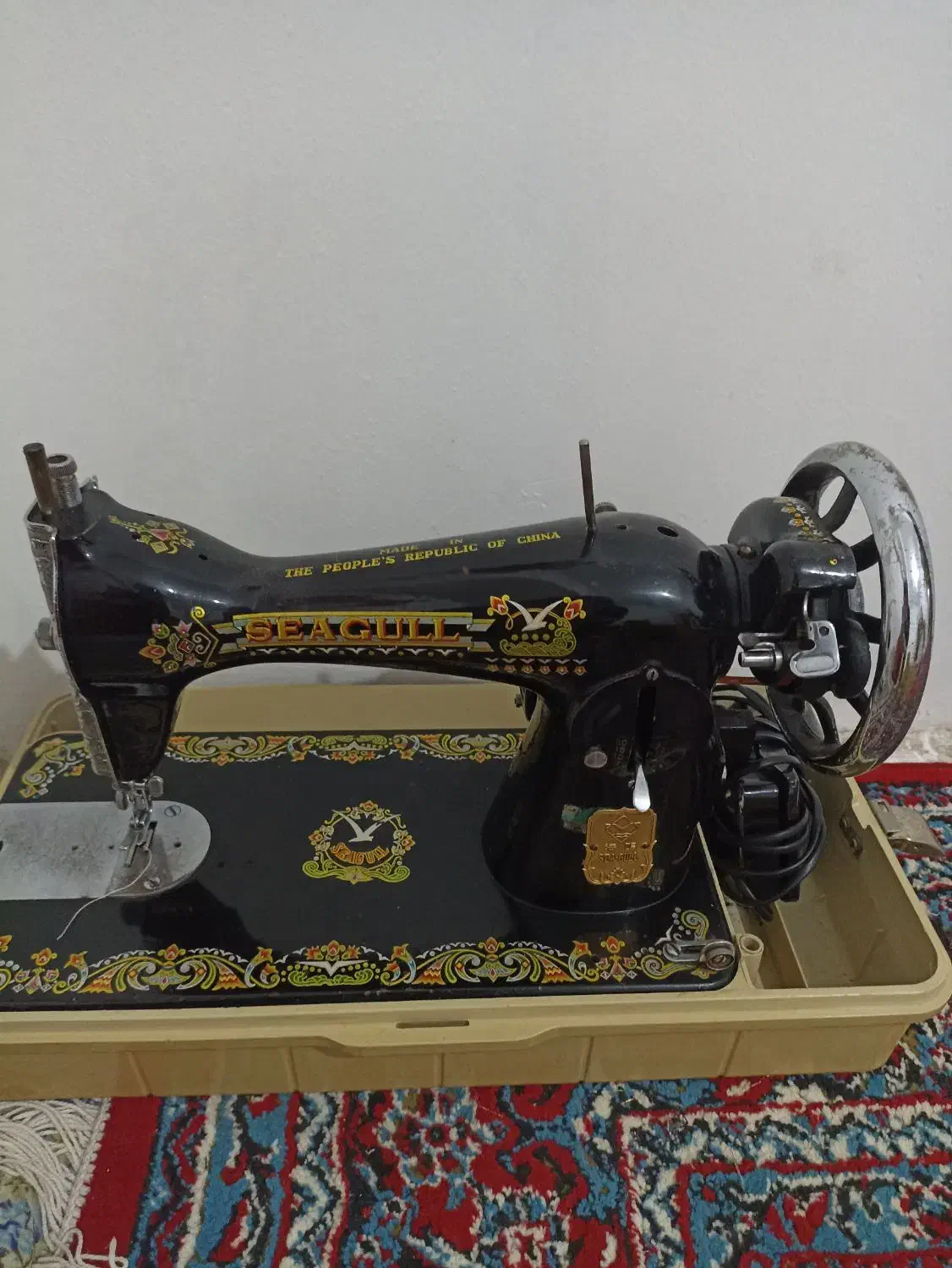 چرخ خیاطی|چرخ خیاطی و ریسندگی|دماوند, دماوند|دیوار