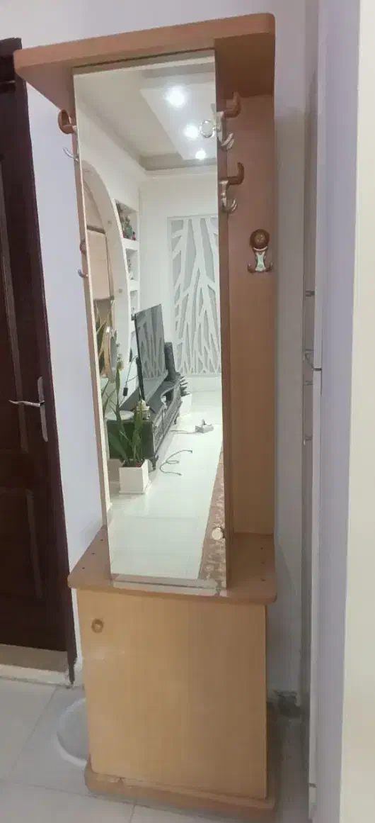 جاکفشی آیینه دار|جاکفشی، کمد، دراور|پرند, فاز ۴|دیوار