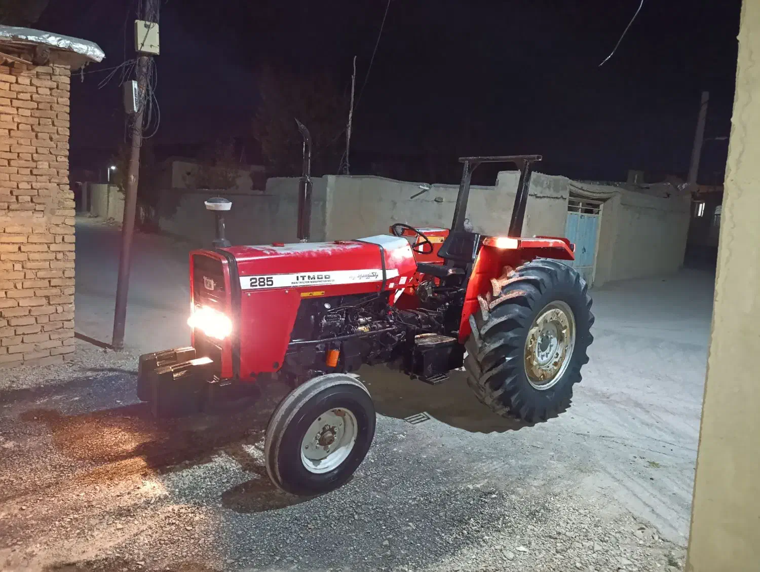 تراکتور285|خودرو سنگین|شهرکرد, |دیوار