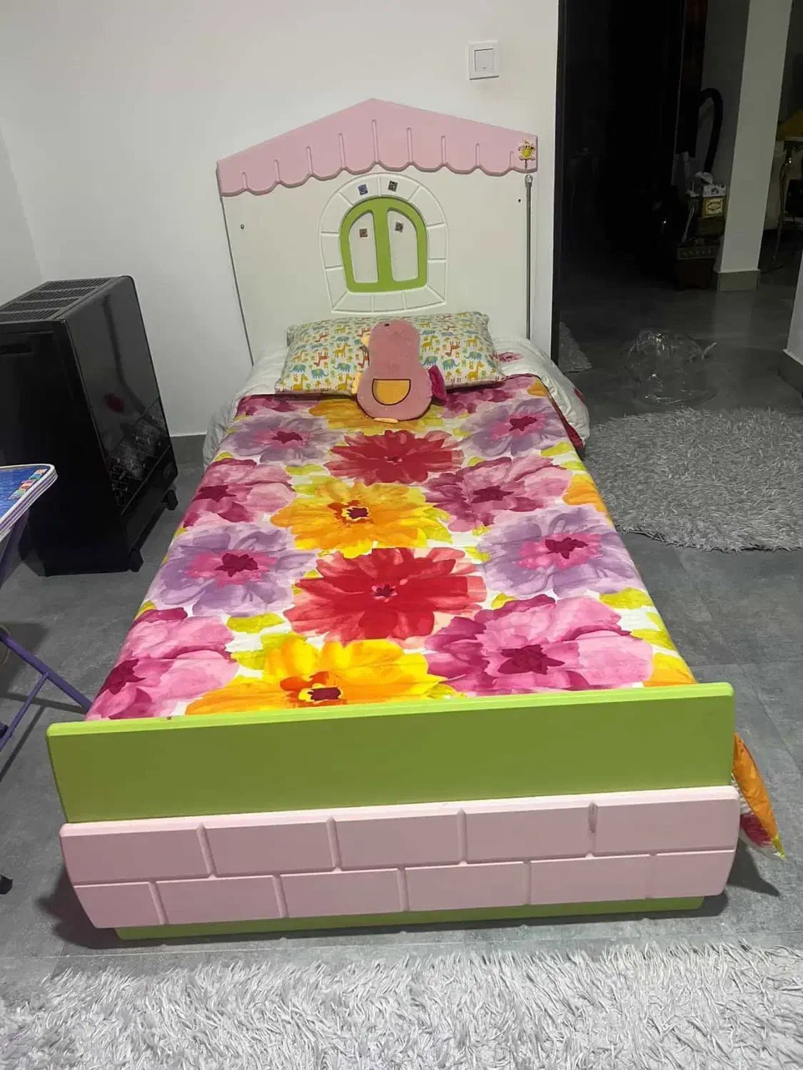 سرویس خواب نوجوان|تخت و سرویس خواب|نور, |دیوار