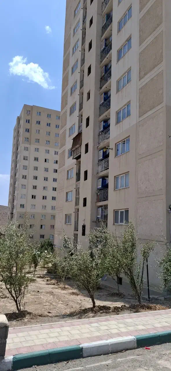 اجاره کزو ۶ . ۳خواب فول|اجارهٔ آپارتمان|پرند, فاز ۶|دیوار