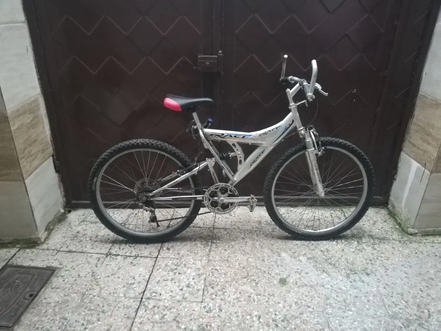 دوچرخه 26|دوچرخه، اسکیت، اسکوتر|رشت, آب و برق|دیوار