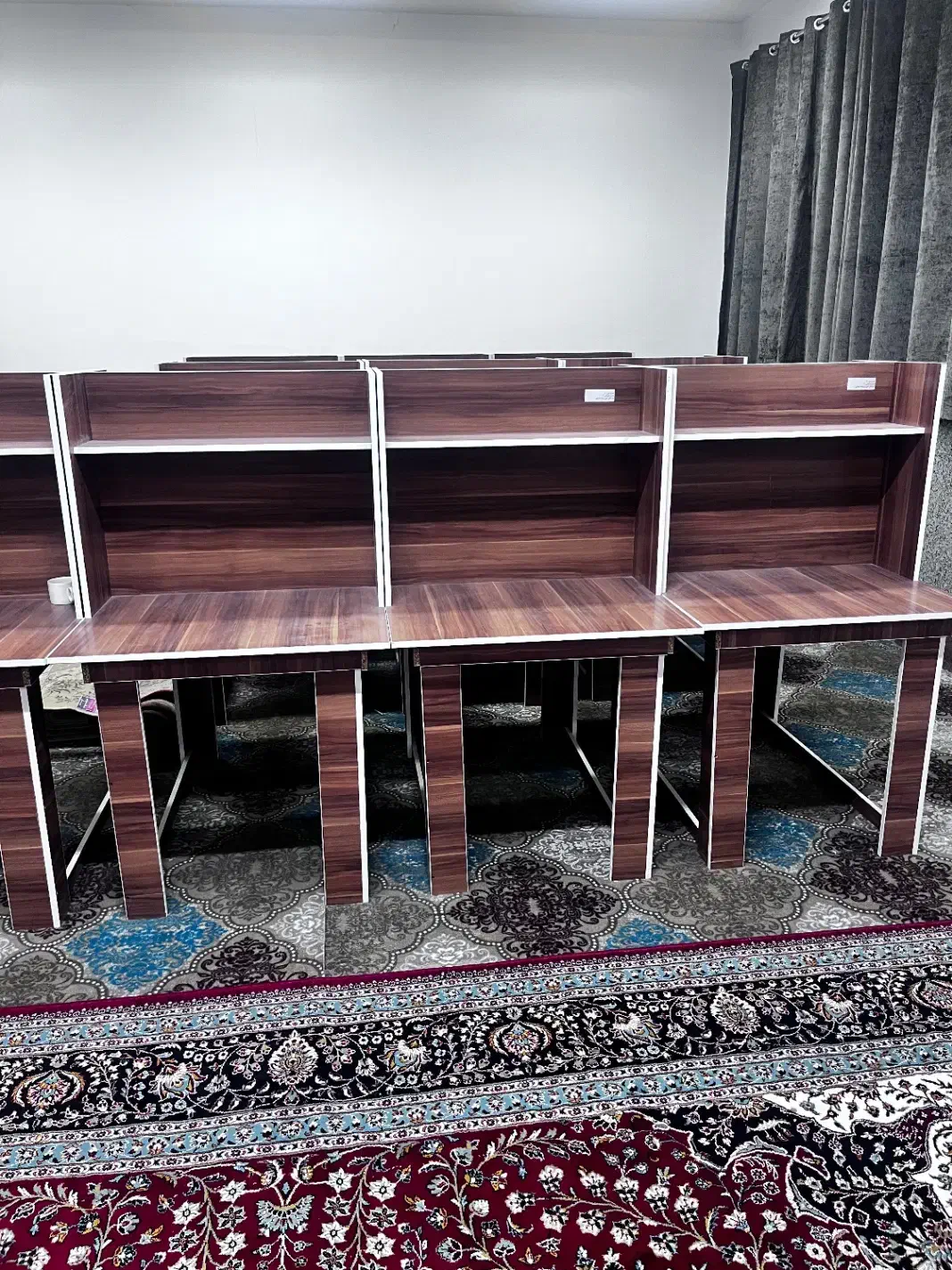 میز و صندلی قرائت خانه|میز تحریر و کامپیوتر|زارچ, |دیوار