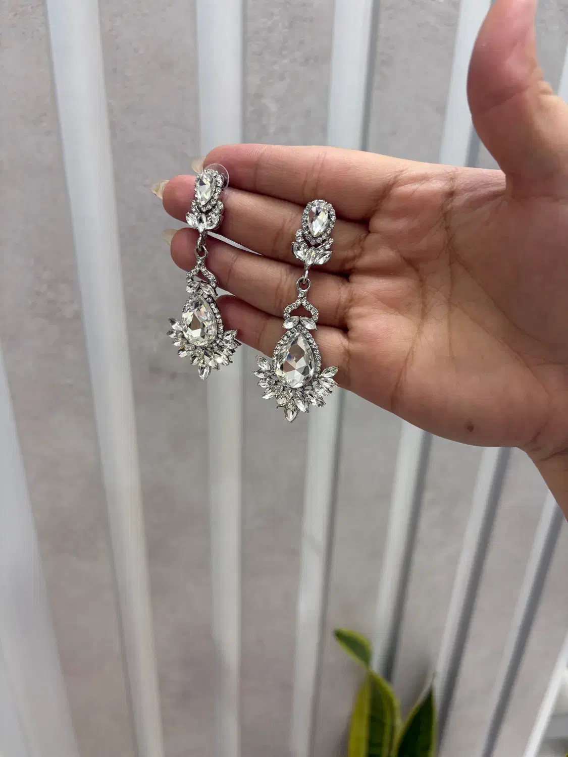 گوشواره کریستال سوارسکی رنگ ثابت|بدلیجات|مشهد, الهیه|دیوار