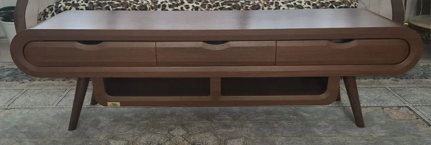 میز تلوزیون کاملا نو بدون خط و خش|میز تلویزیون|مراغه, |دیوار