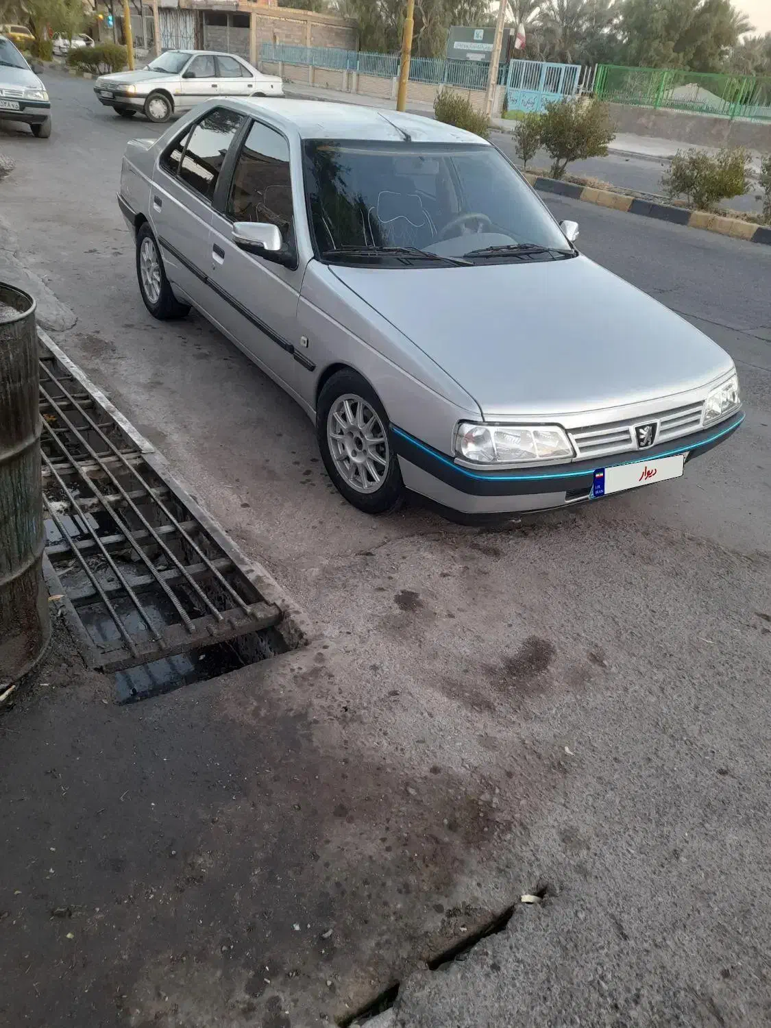 پژو 405مدل 88|خودرو سواری و وانت|بم, |دیوار