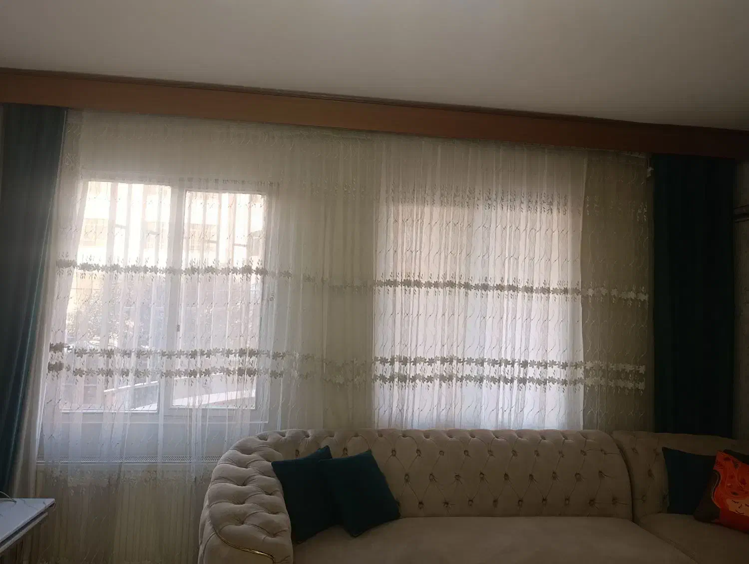 پرده حریر خامه دوزی|پرده، رانر، رومیزی|کرج, مهرویلا شمالی|دیوار