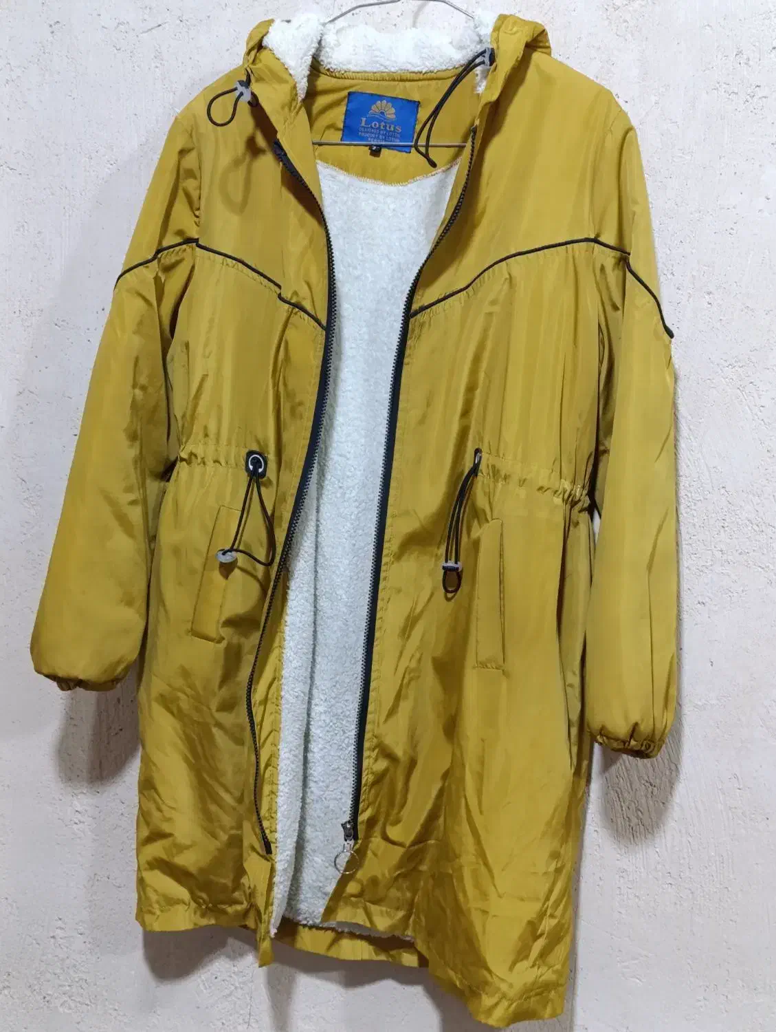 بارانی|لباس|جوانرود, |دیوار