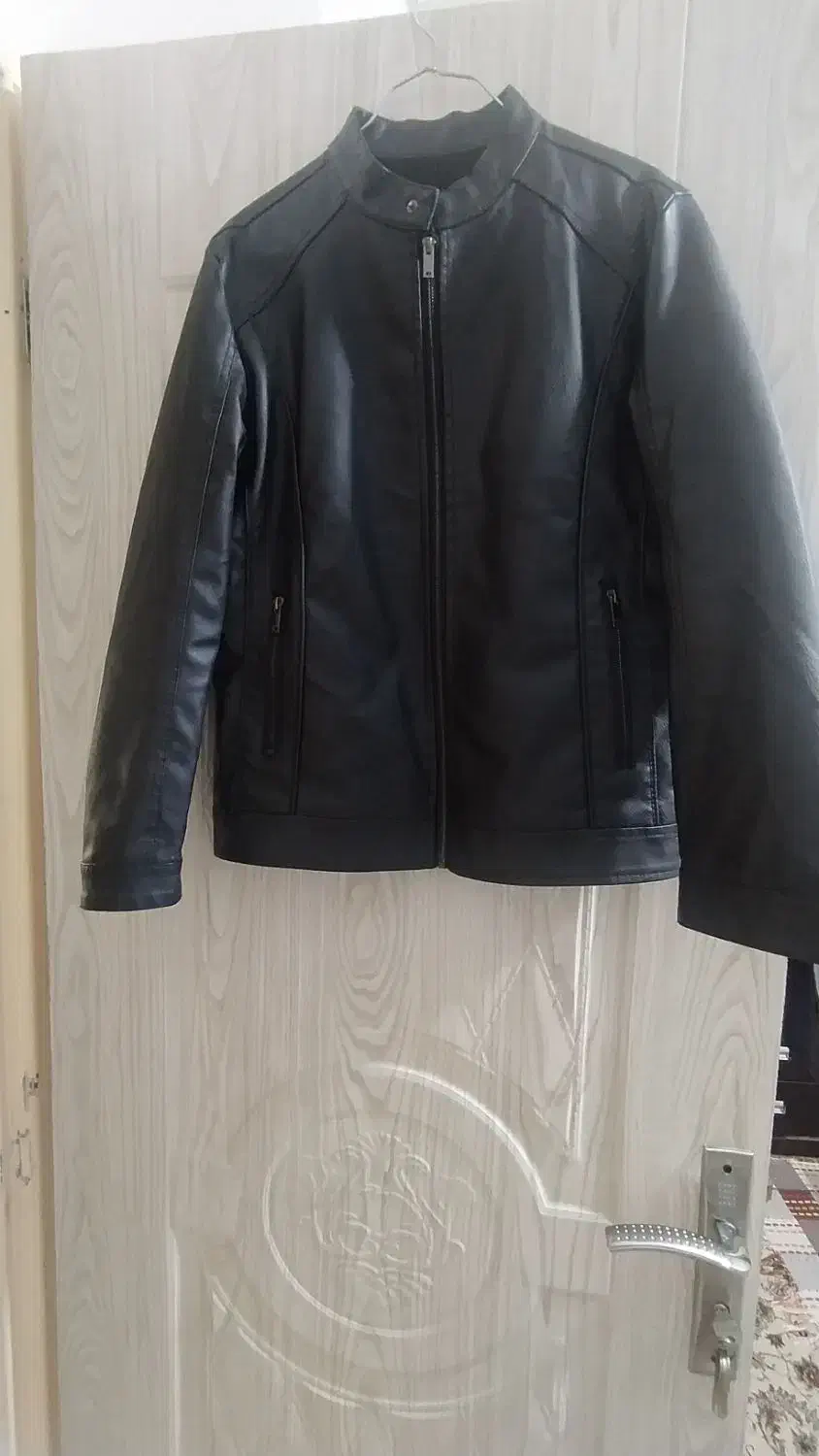 کاپشن چرم|لباس|جلفا, |دیوار