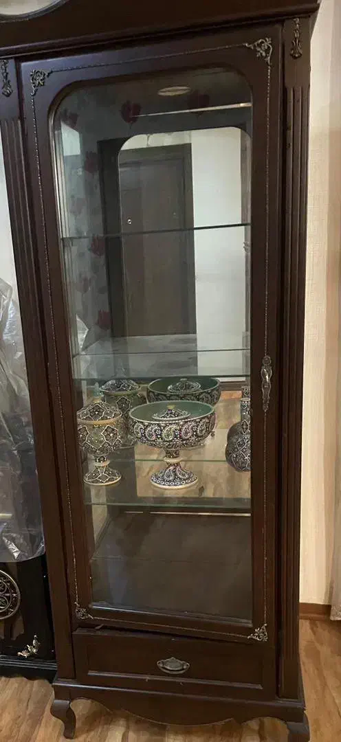 ویترین-بوفه|بوفه، ویترین، کنسول|لاهیجان, قیام|دیوار