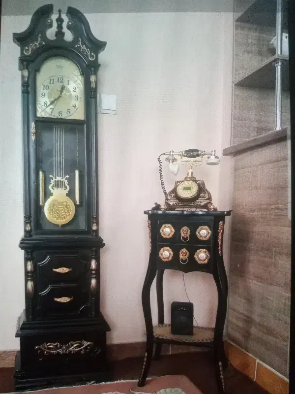 ساعت و تلفن و میز تلفن|ساعت دیواری و تزئینی|قزوین, |دیوار