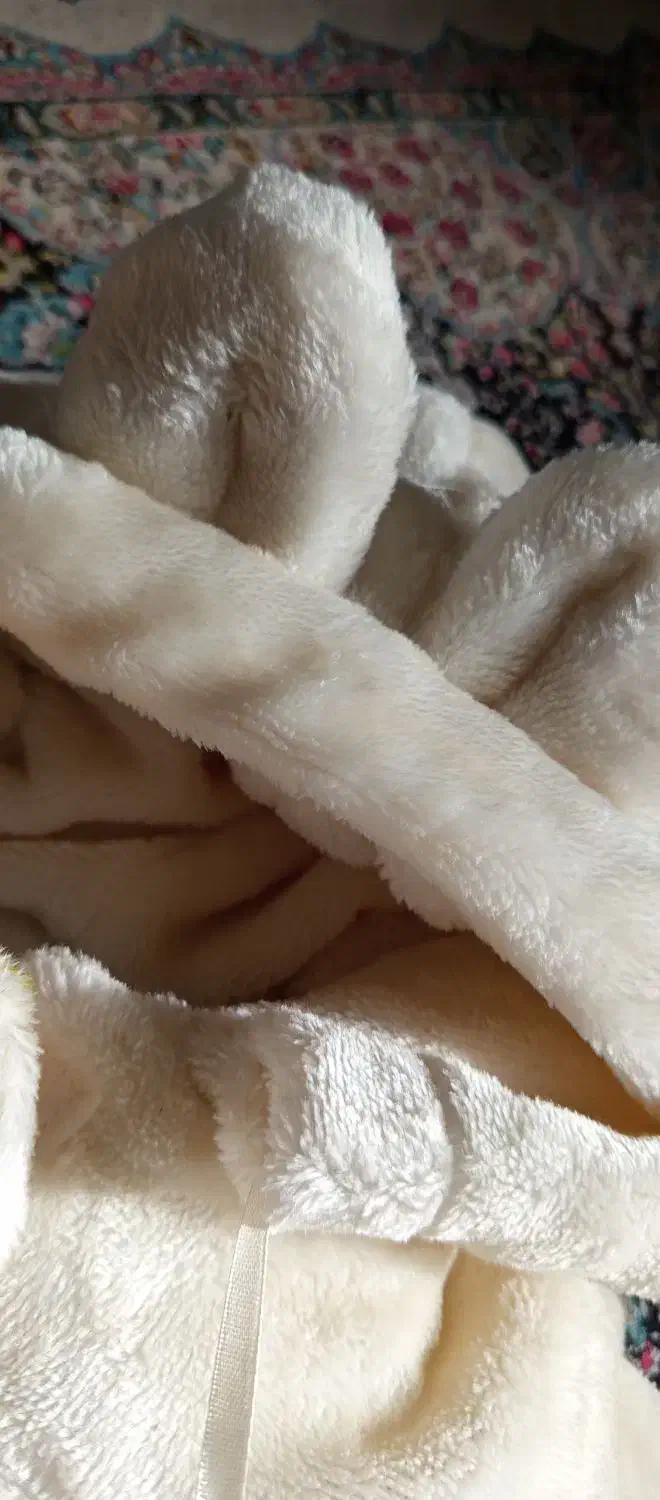 شنل دخترونه|کفش و لباس بچه|بم, |دیوار