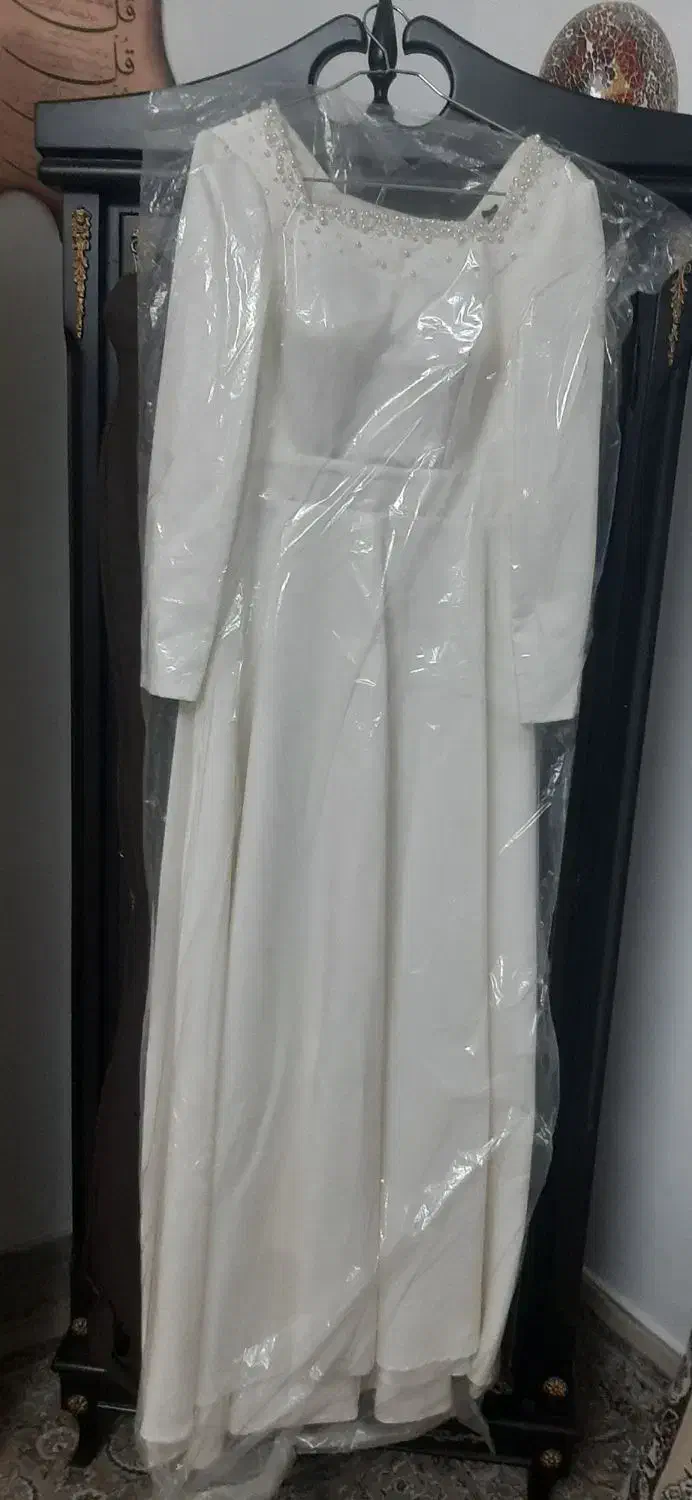 لباس نامزدی در حد نو|لباس|اسفراین, |دیوار