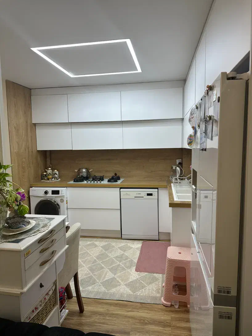 ۷۵ متر دو خواب غرق نور ویو ابدی (پیروزی کریمشاهیان|فروش آپارتمان|تهران, ائمه اطهار|دیوار