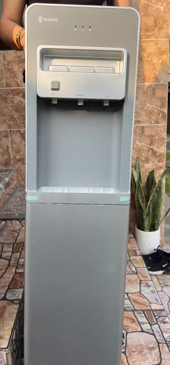 اب سرد و گرم کن|آبسردکن و تصفیه آب|خشکبیجار, |دیوار