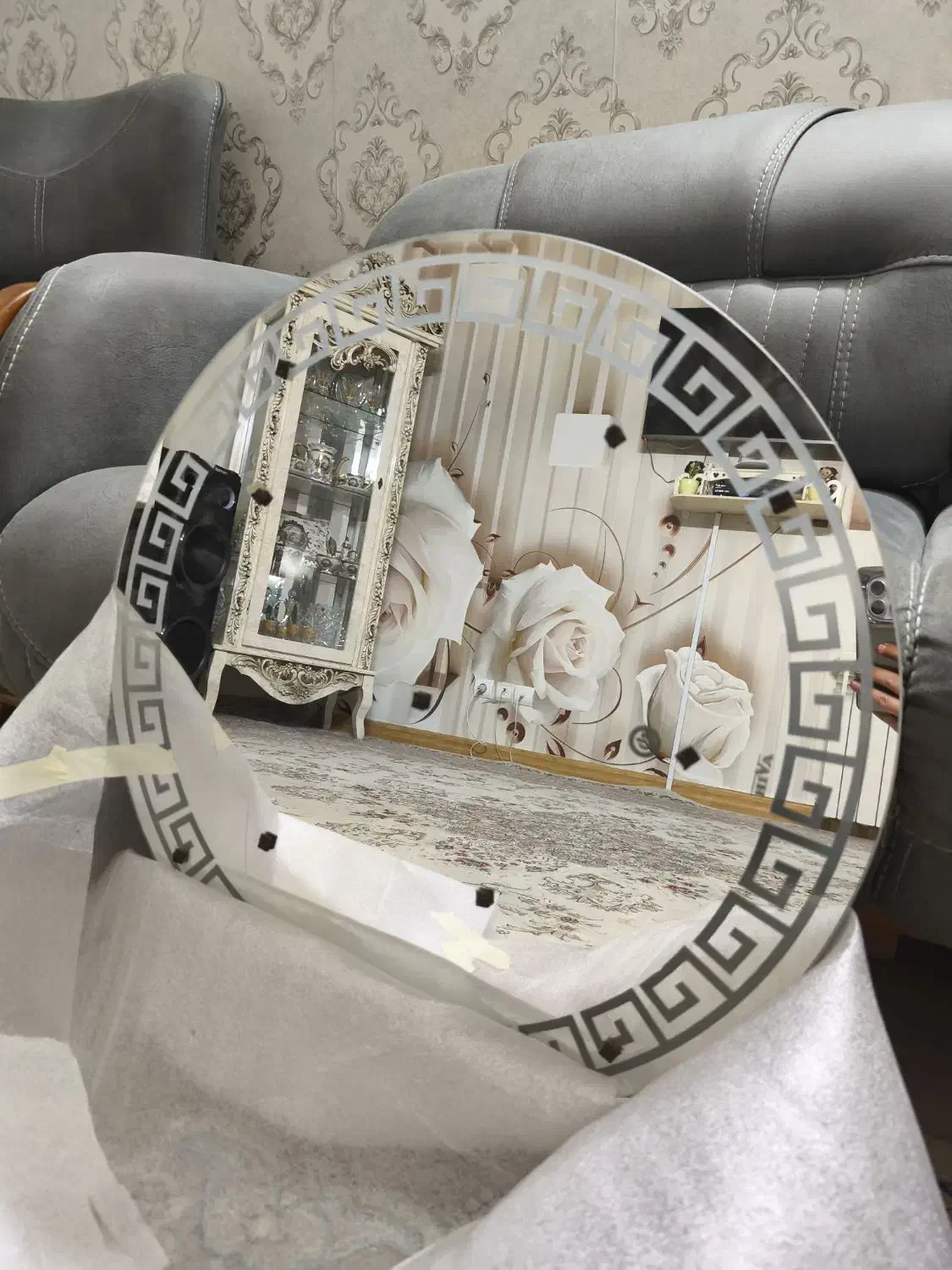 آینه ی لمسی|آینه|کاشان, شهرک خاتم الانبیا (مسکن ملی کاشان)|دیوار