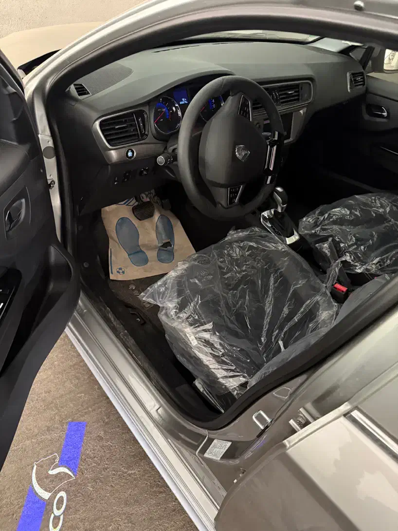 تارا اتومات v4 نقره ای تیتانیوم|خودرو سواری و وانت|شیراز, زند|دیوار