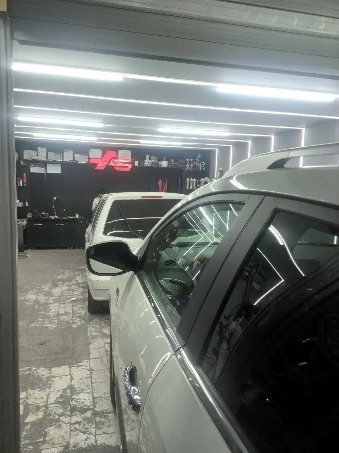 سرامیک خودرو . پولیش واکس . لیسه گیری|خدمات موتور و ماشین|زنجان, |دیوار