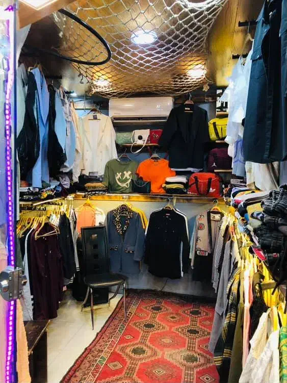 واگذاری مغازه پاساژ زمرد|اجارهٔ مغازه و غرفه|دوگنبدان, |دیوار