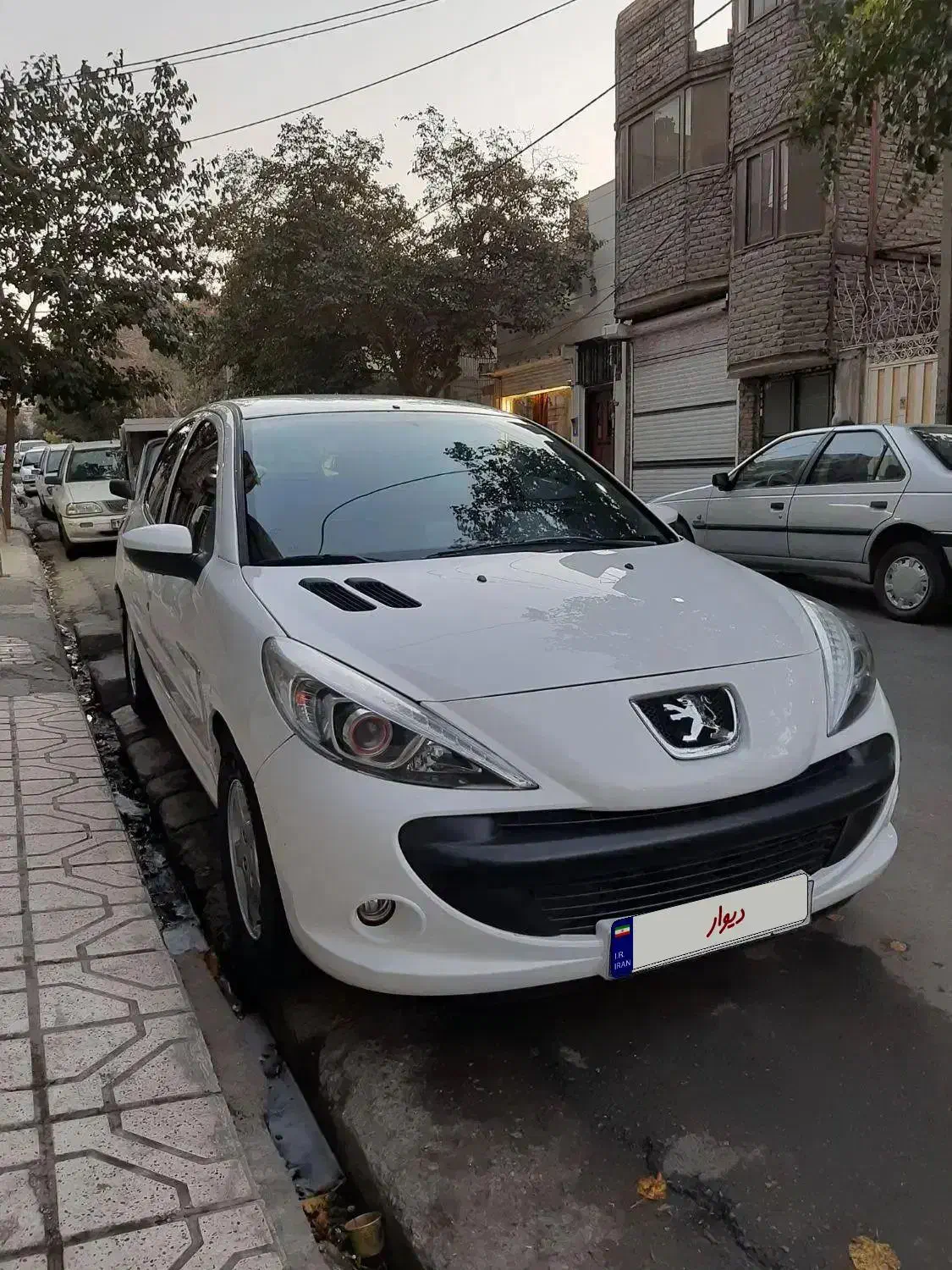 پژو ۲۰۷|خودرو سواری و وانت|مشهد, کوی المهدی|دیوار