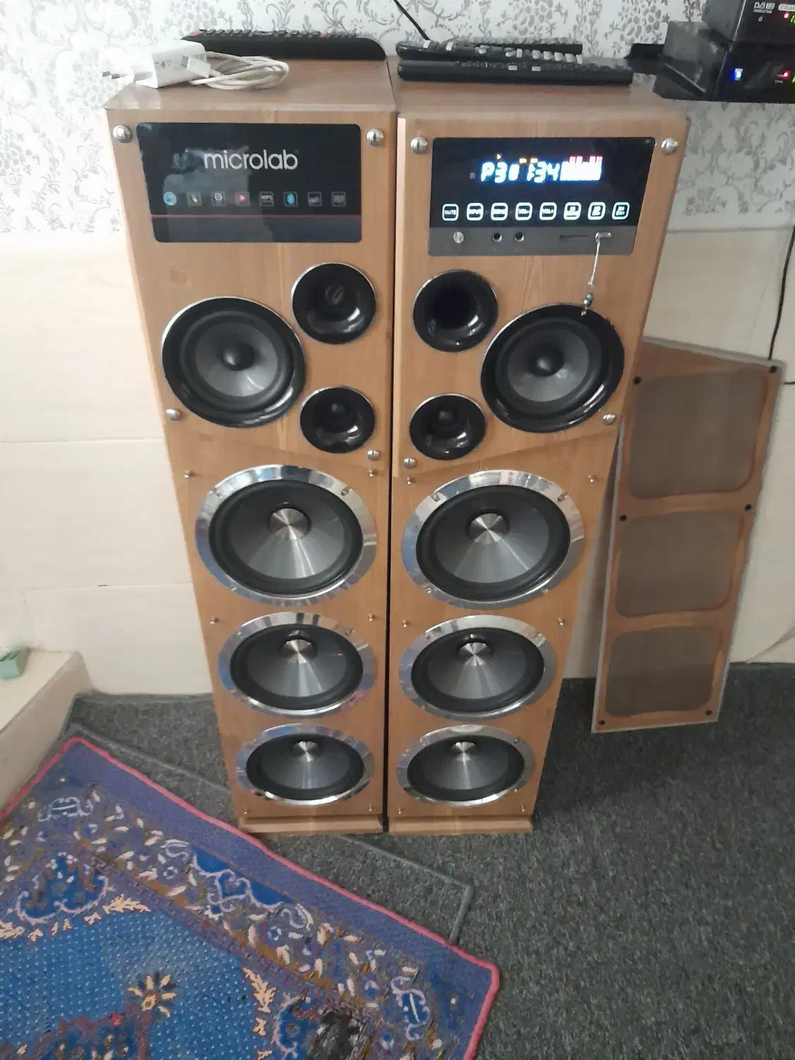 باند در حد نو|سیستم صوتی خانگی|قیروکارزین, |دیوار