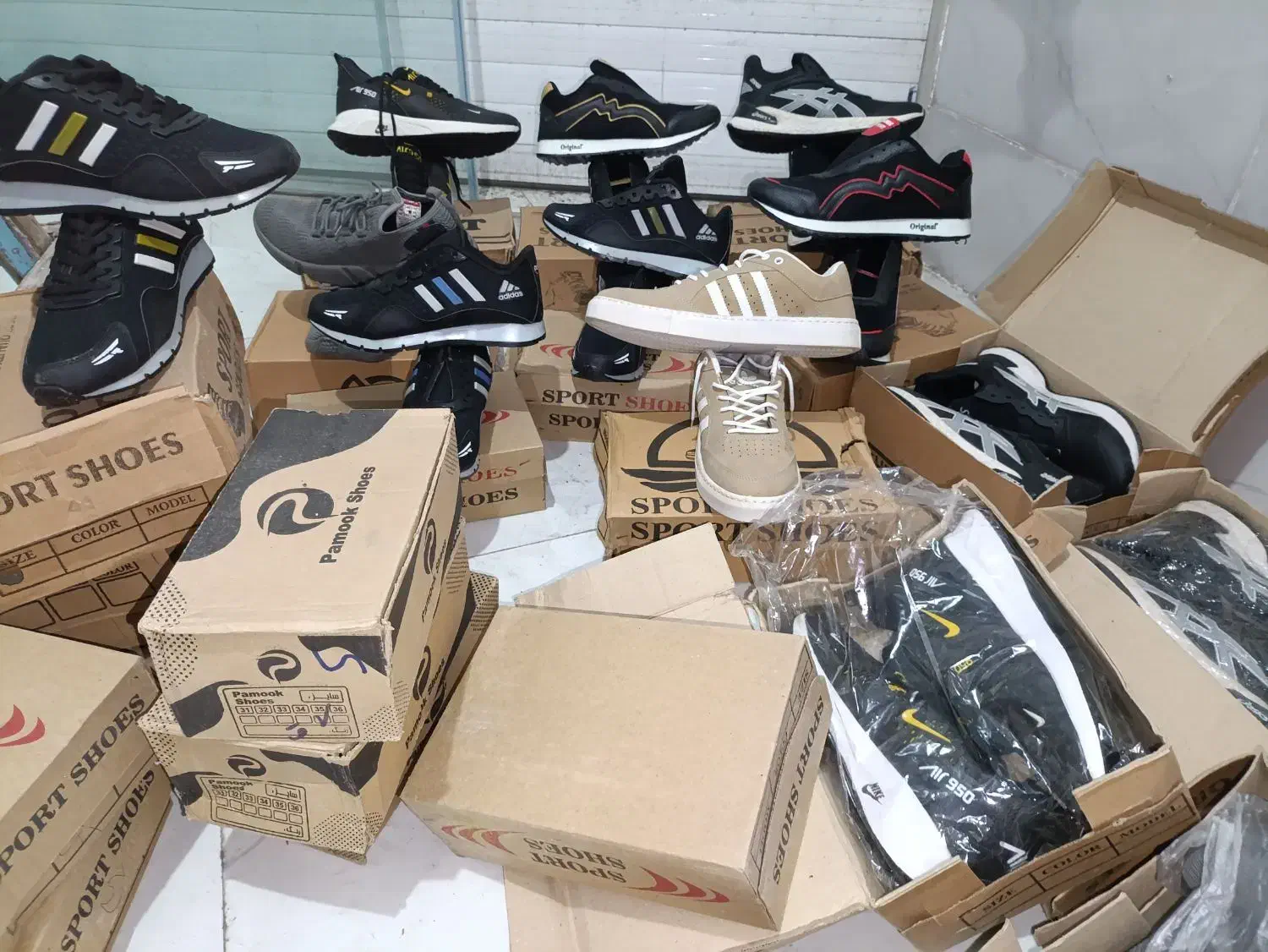 فروش کتونی|حراج|رشت, سلیمانداراب|دیوار