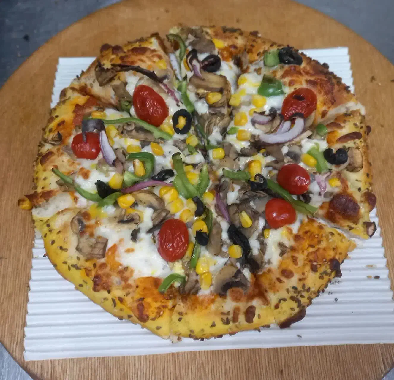 نیروی آشپز فست فود خانم یا آقا|استخدام خدمات فروشگاه و رستوران|سیرجان, |دیوار