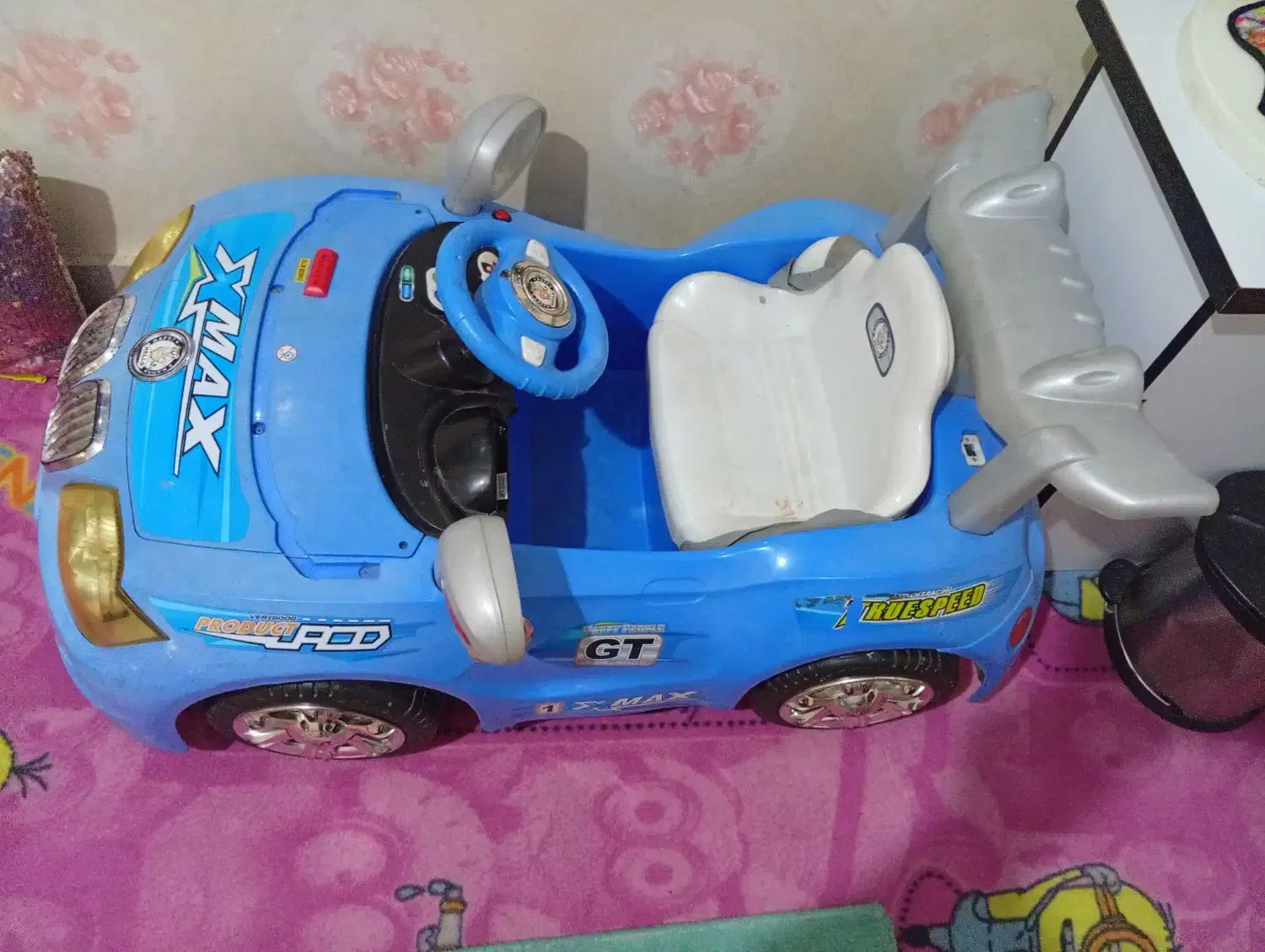 ماشین شارژی درحد نو|اسباب‌بازی بچه|کرج, شهرک بنفشه|دیوار