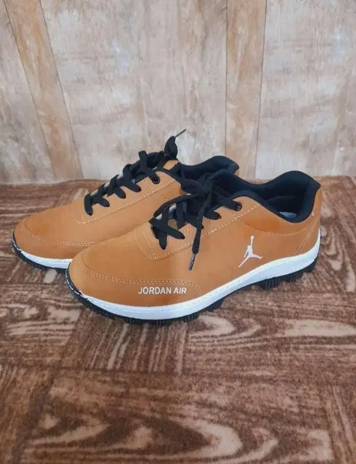 کفش مردانه|کیف، کفش، کمربند|خوی, |دیوار