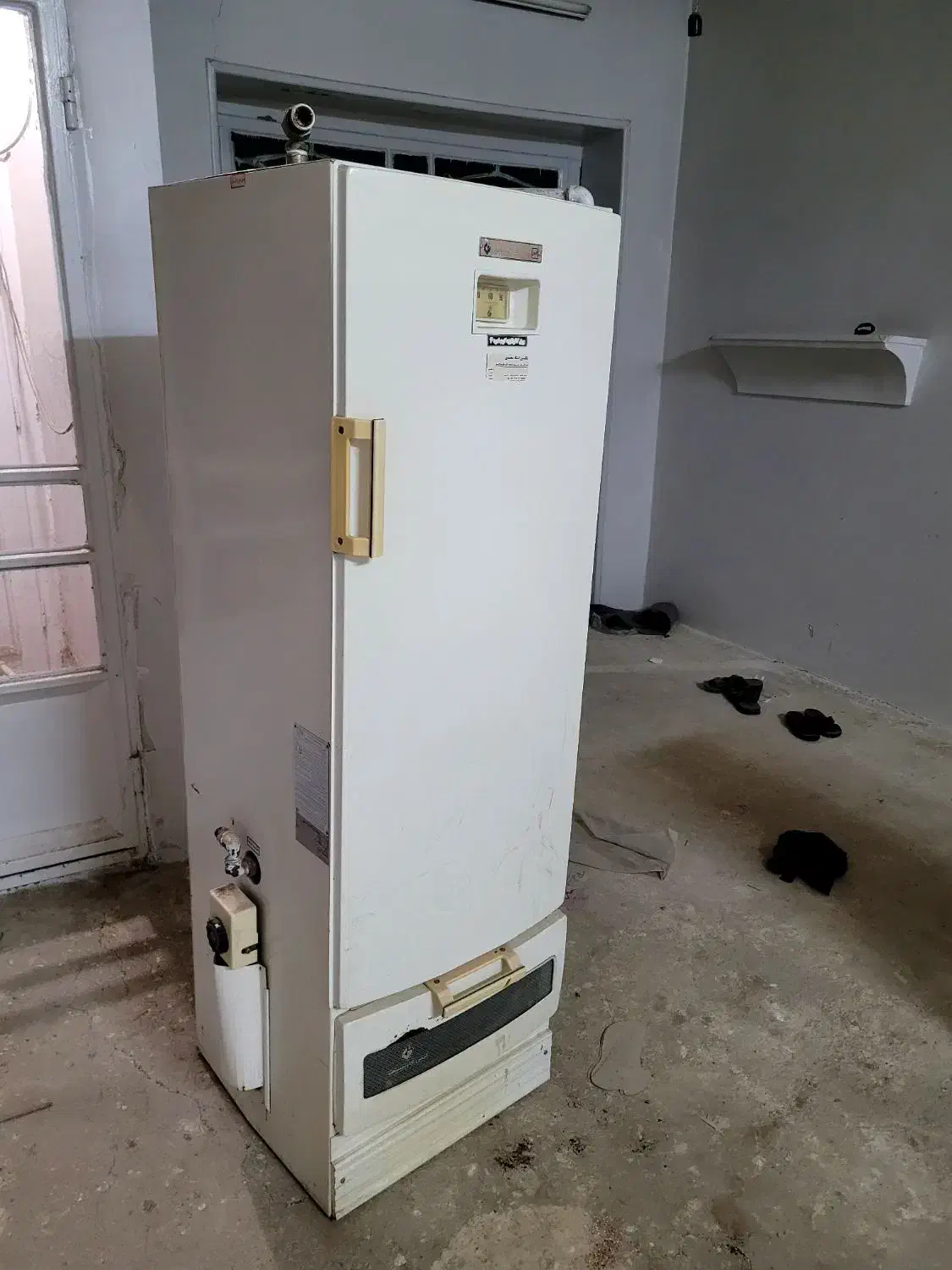 آبگرمکن مخزنی|آبگرمکن، پکیج، شوفاژ|تربتحیدریه, قائم|دیوار