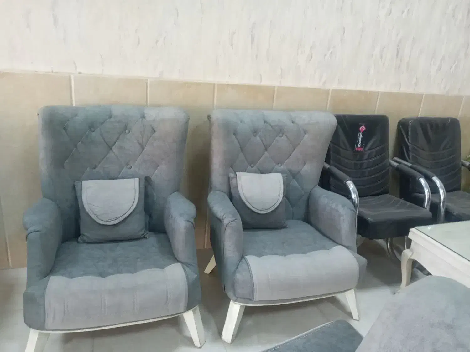 مبل راحتی|مبلمان خانگی و میز عسلی|مشهد, نیروی هوایی|دیوار