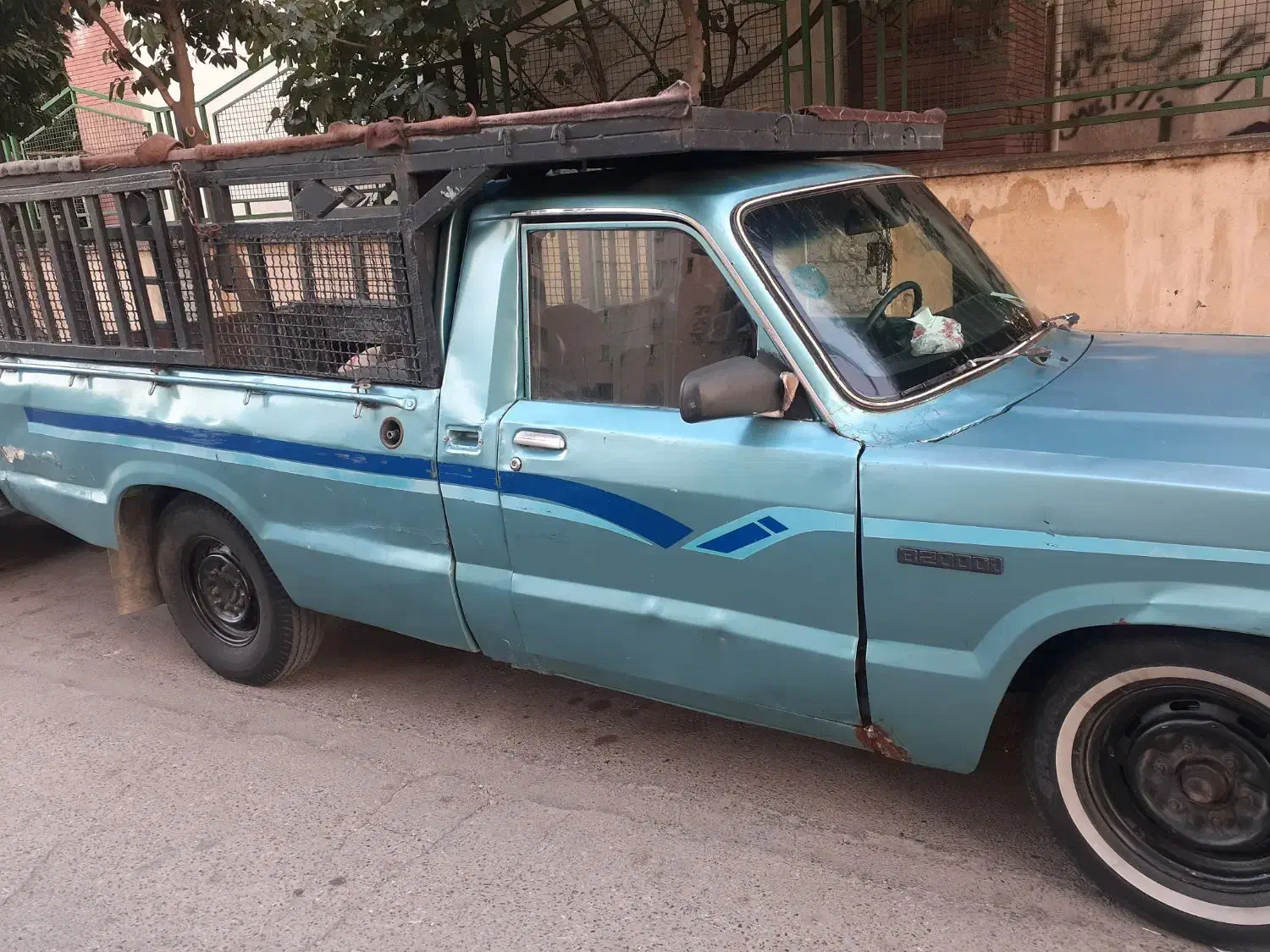 مزدا وانت ۱۶۰۰ مدل ۷۷ دوگانه|خودرو سواری و وانت|گرگان, |دیوار