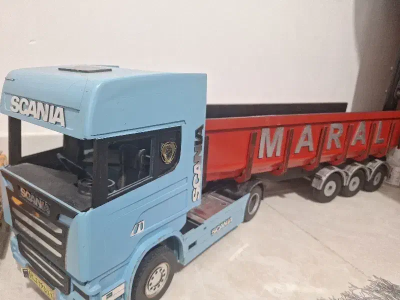 ماکت چوبی اسکانیا|کلکسیون و سرگرمی|برخوار, |دیوار