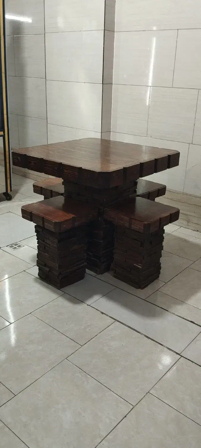 میز و صندلی چوبی|کافی‌شاپ و رستوران|نسیم‌شهر, |دیوار