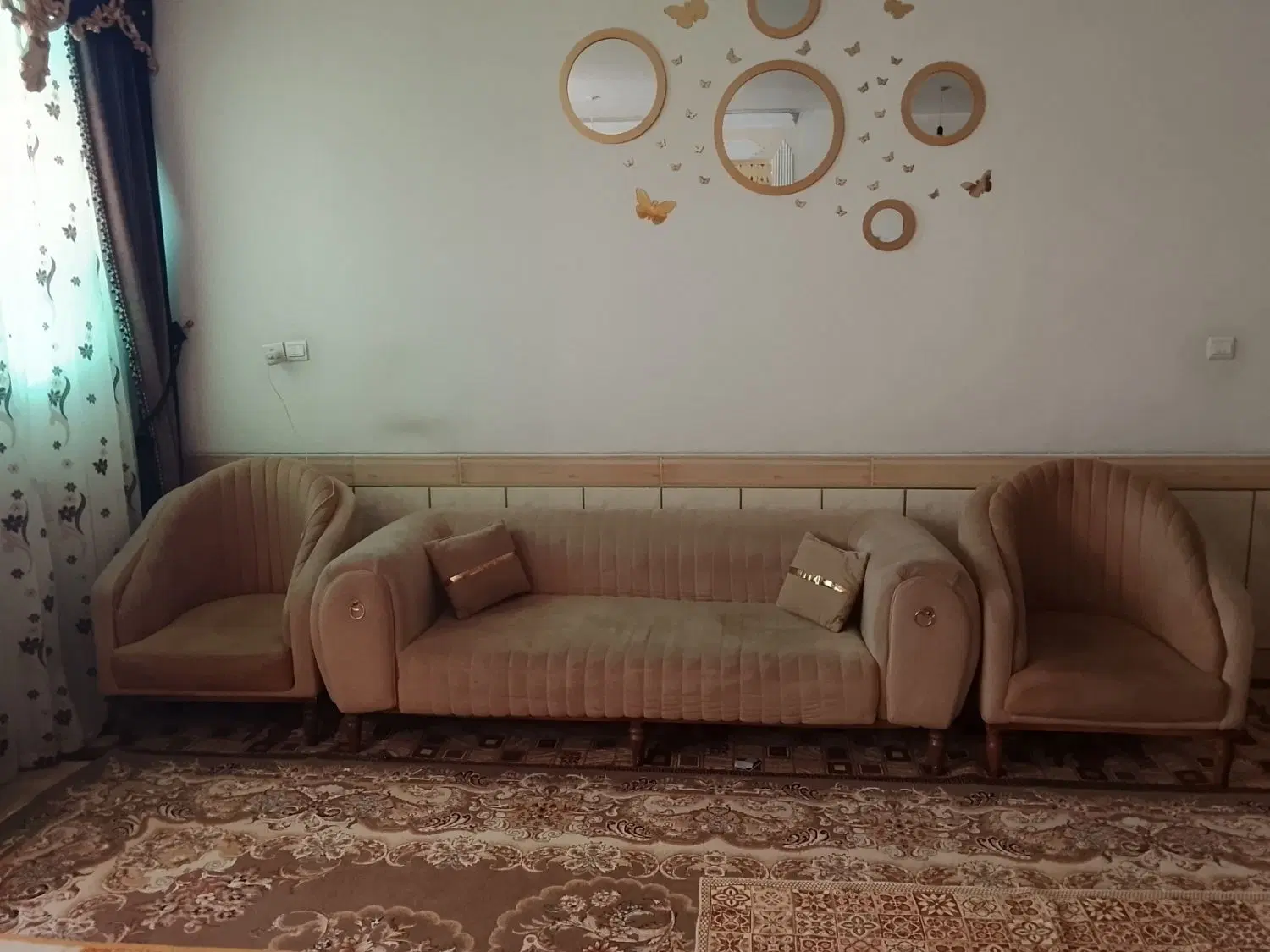 مبل|مبلمان خانگی و میز عسلی|اردل, |دیوار