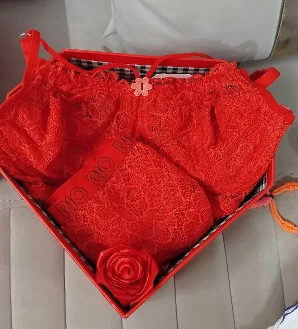 باکس ارزان هدیه روز زن|لباس|برخوار, |دیوار