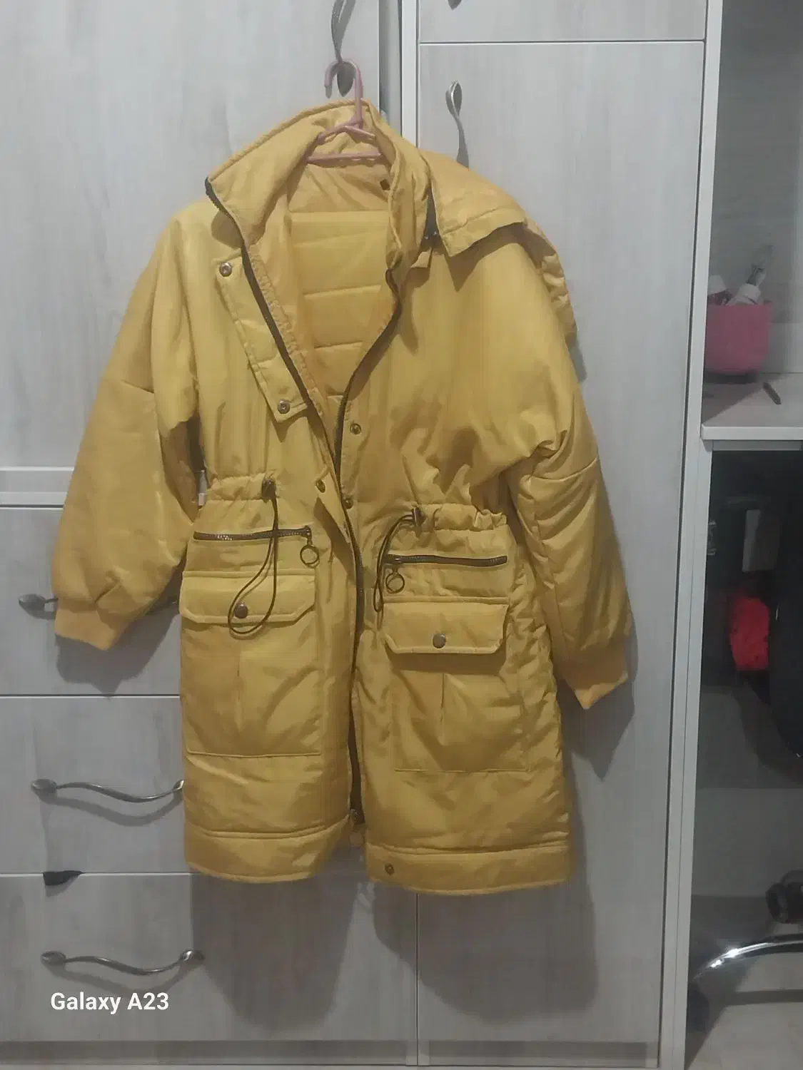 کاپشن کاملا نو|لباس|هشتگرد, شهرک راه آهن|دیوار