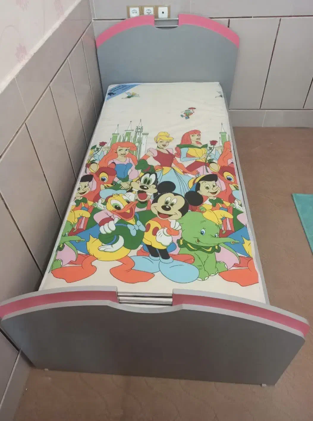 کمد و تخت کودک|تخت و سرویس خواب|شهرضا, |دیوار