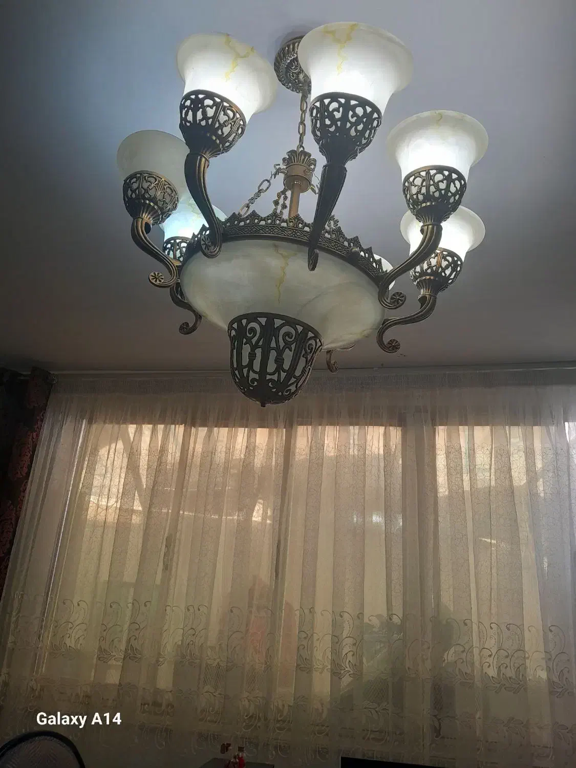 لوستر ۸ شاخه جنس برنز|لوستر و چراغ آویز|مشهد, ادیب نیشابوری (شهرک غرب)|دیوار