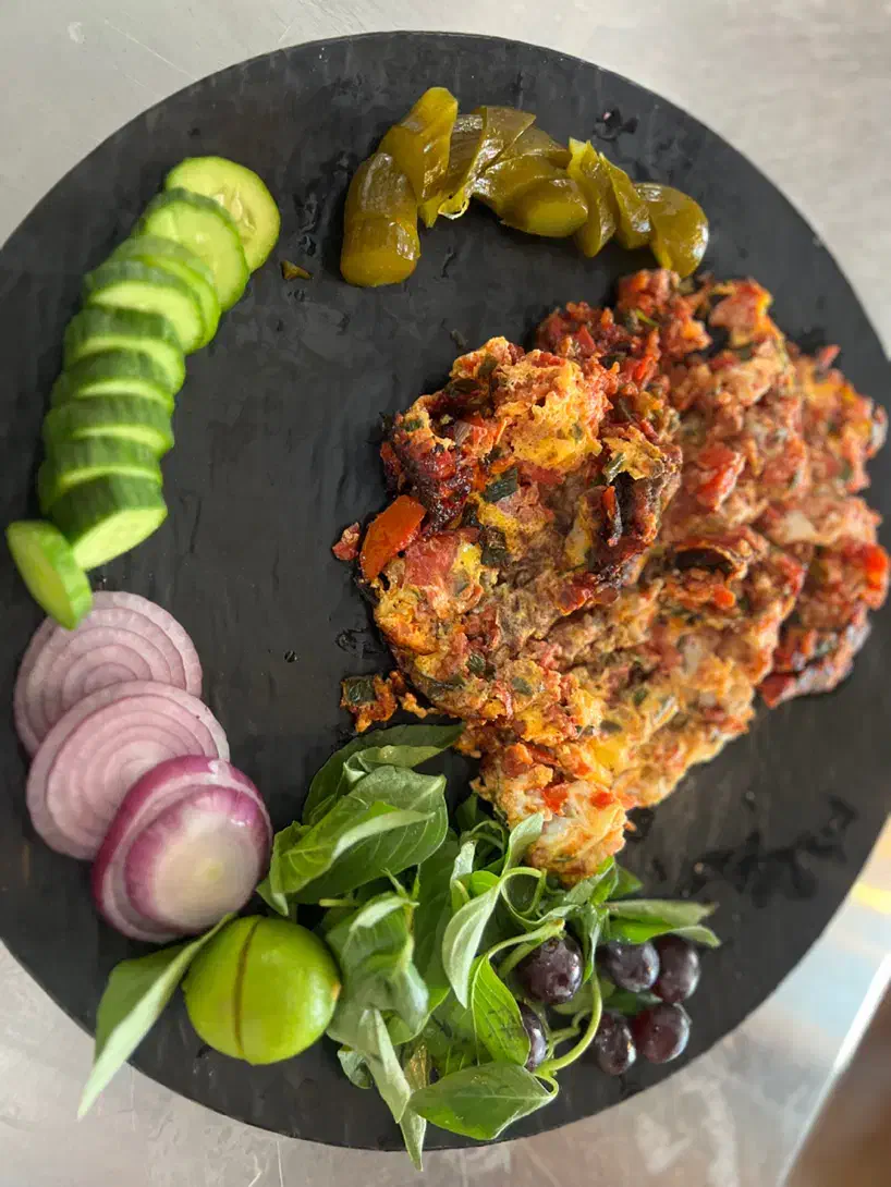 استخدامی رستوران دیزی محسن خان راهنمایی فلکه عقاب|استخدام خدمات فروشگاه و رستوران|یاسوج, |دیوار