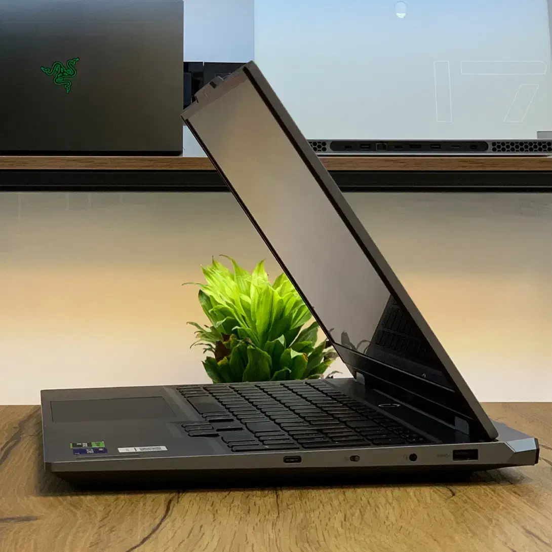 لپ‌تاپLenovo LOQسری پردازنده HX عملکرد سریع و روان|رایانه همراه|مشهد, ارشاد|دیوار