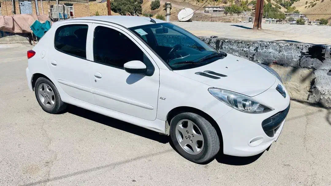 ۲۰۷ اتومات سقف فلزی مدل ۹۷|خودرو سواری و وانت|کرمانشاه, |دیوار