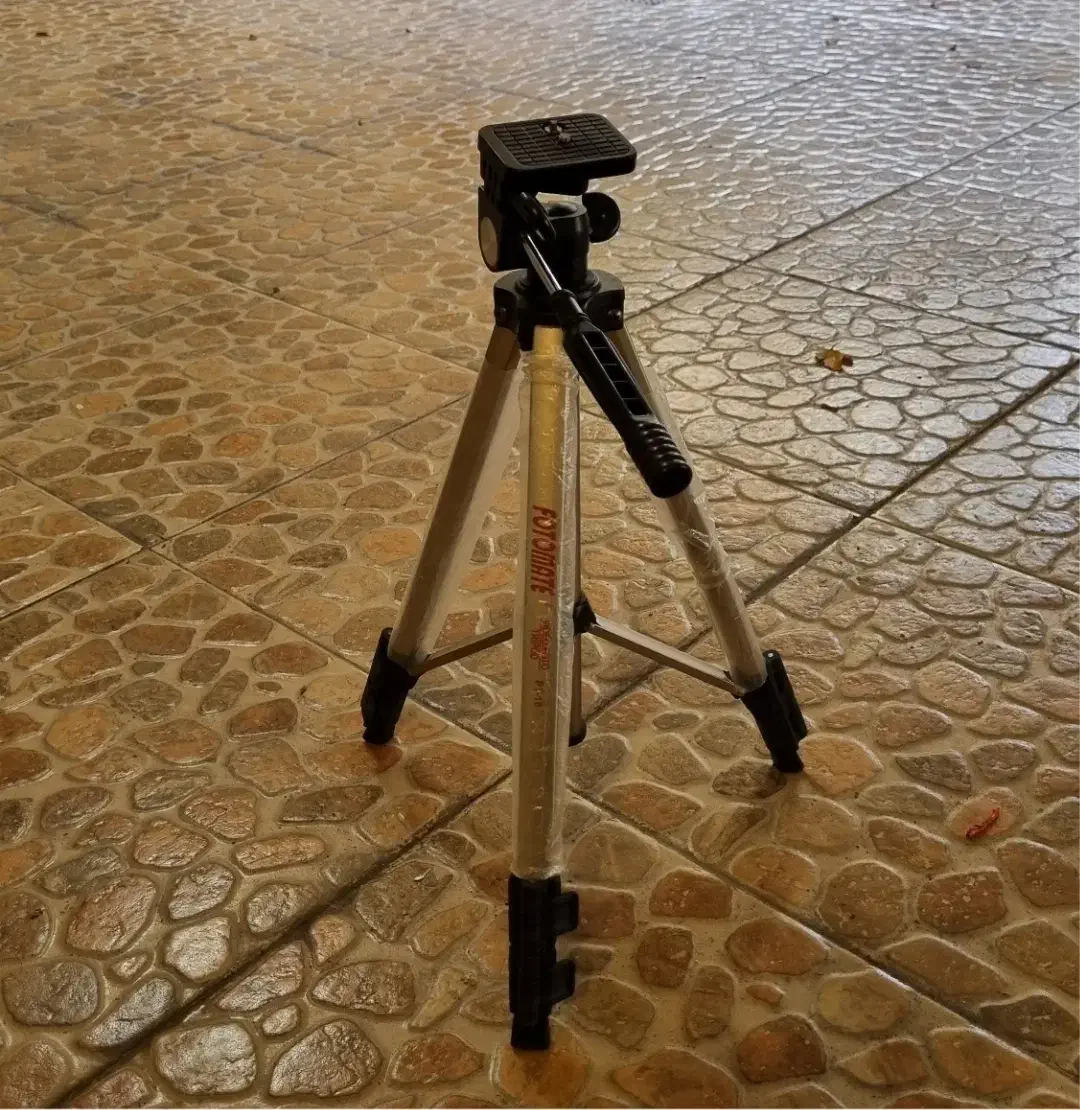 ۳ پایه دوربین فیلمبرداری و عکاسی|دوربین عکاسی و فیلم‌برداری|ارومیه, |دیوار