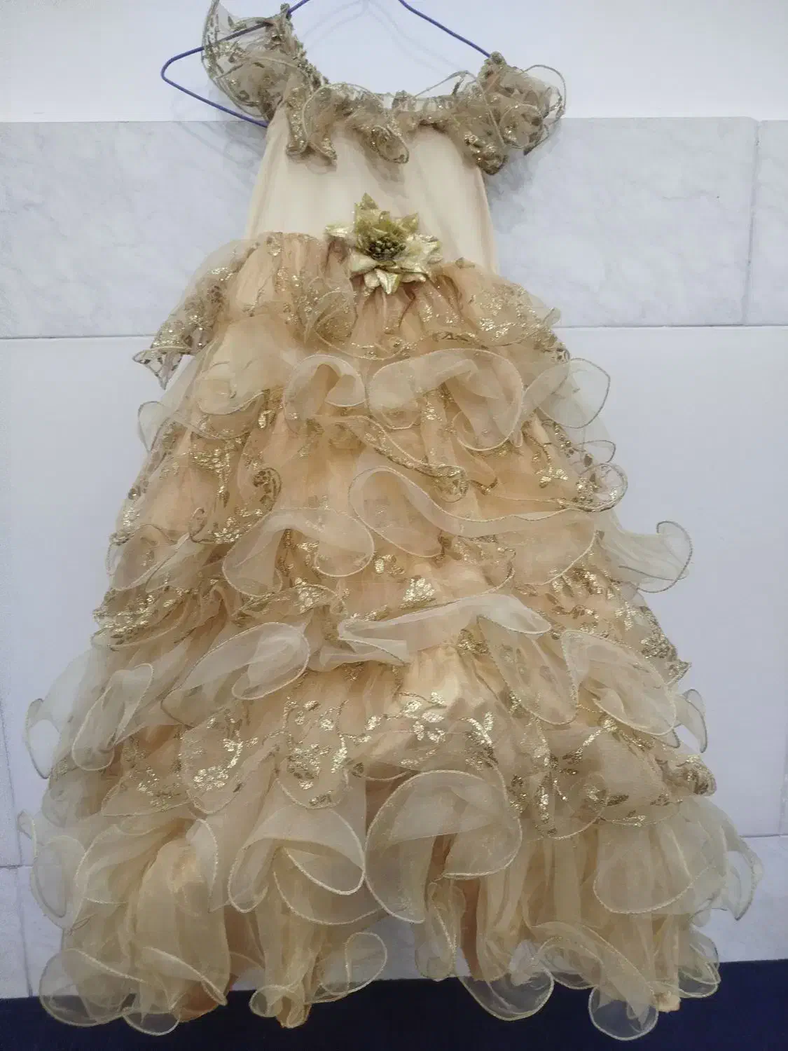 لباس عروس رنگ نباتی|کفش و لباس بچه|قم, شهر قائم|دیوار