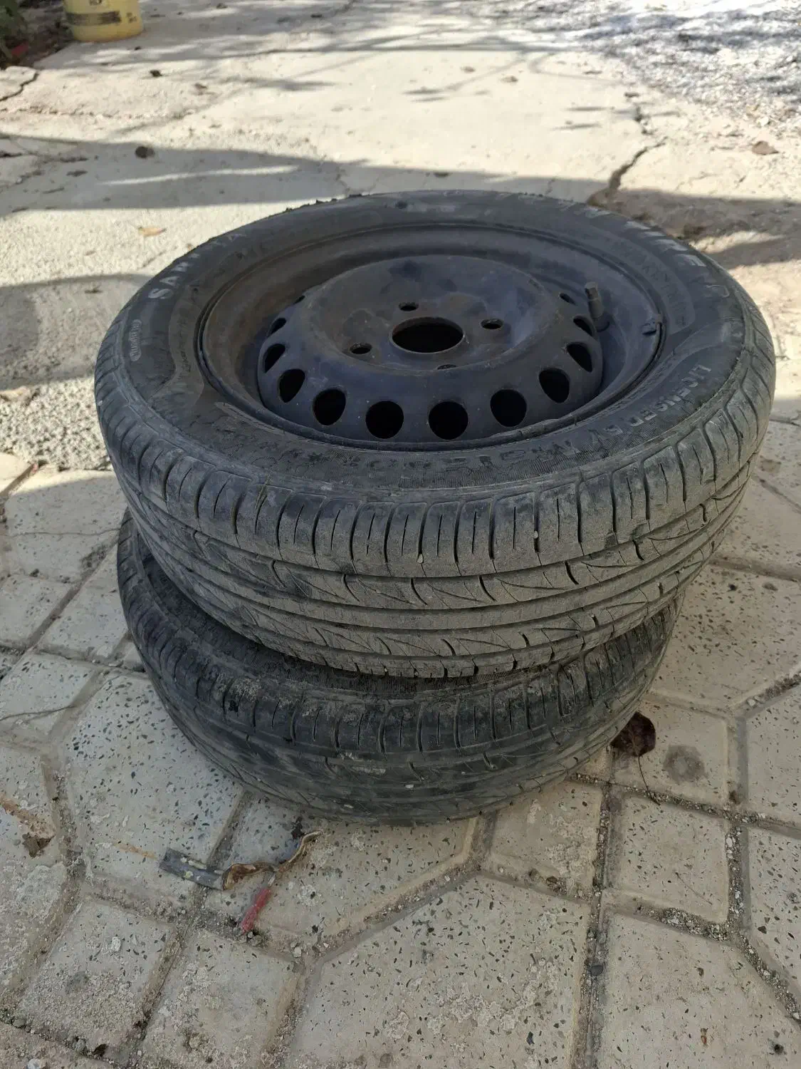 لاستیک پراید|قطعات یدکی و لوازم جانبی|هشتگرد, شهرک اداری|دیوار