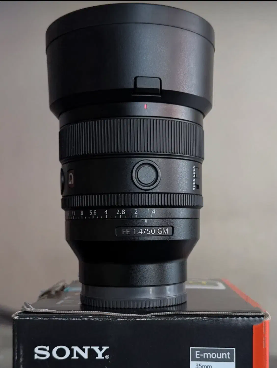لنز ۵۰mm سونی اف ۱.۴|دوربین عکاسی و فیلم‌برداری|تهران, ونک|دیوار
