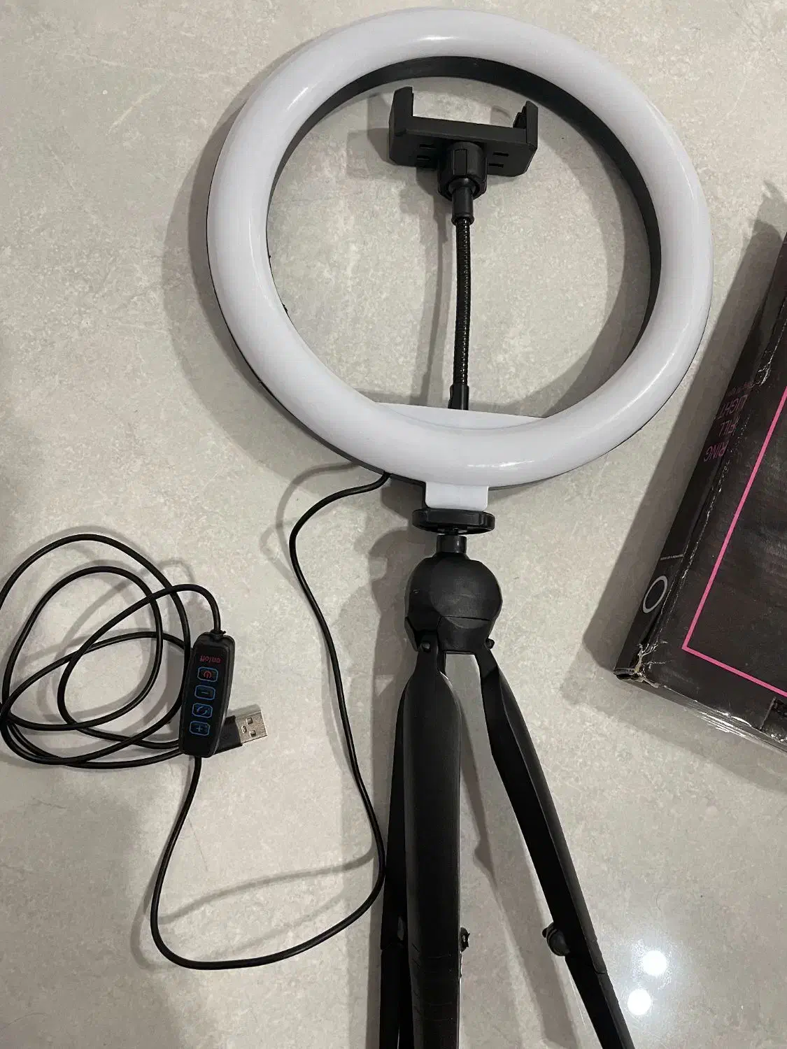 رینگ لایت|دوربین عکاسی و فیلم‌برداری|شیراز, کاراندیش|دیوار