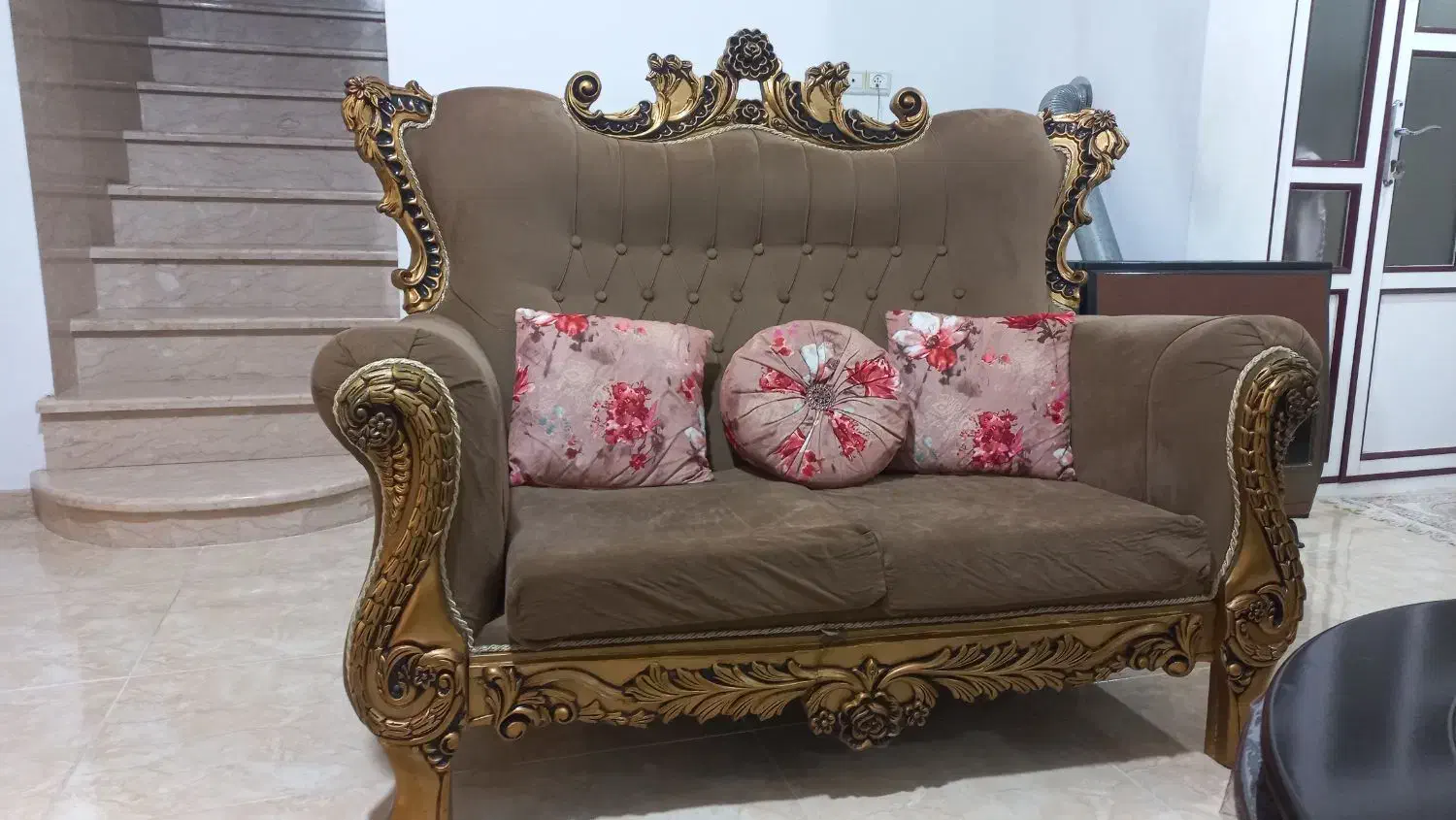 مبل|مبلمان خانگی و میز عسلی|رشت, جانبازان|دیوار